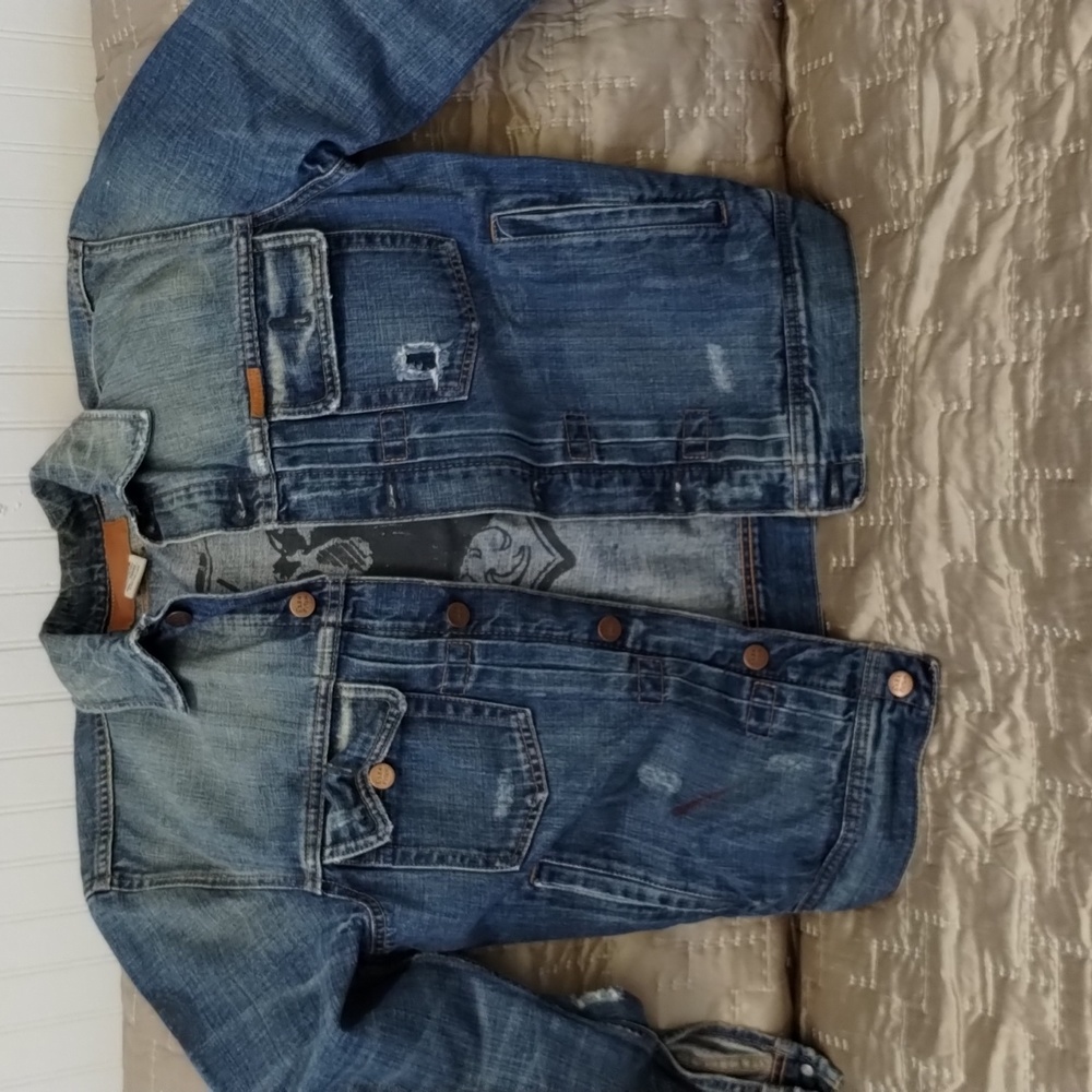 Men's denim jacket
